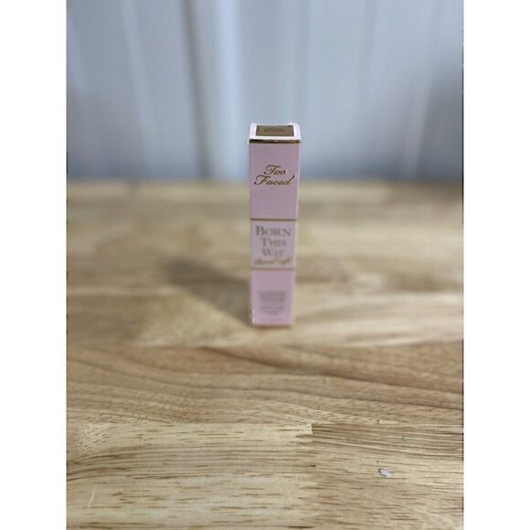 Too Faced ~ Born This Way Ethereal Light ~ Smoothing Concealer ~ Honey Graham - Picture 4 of 7